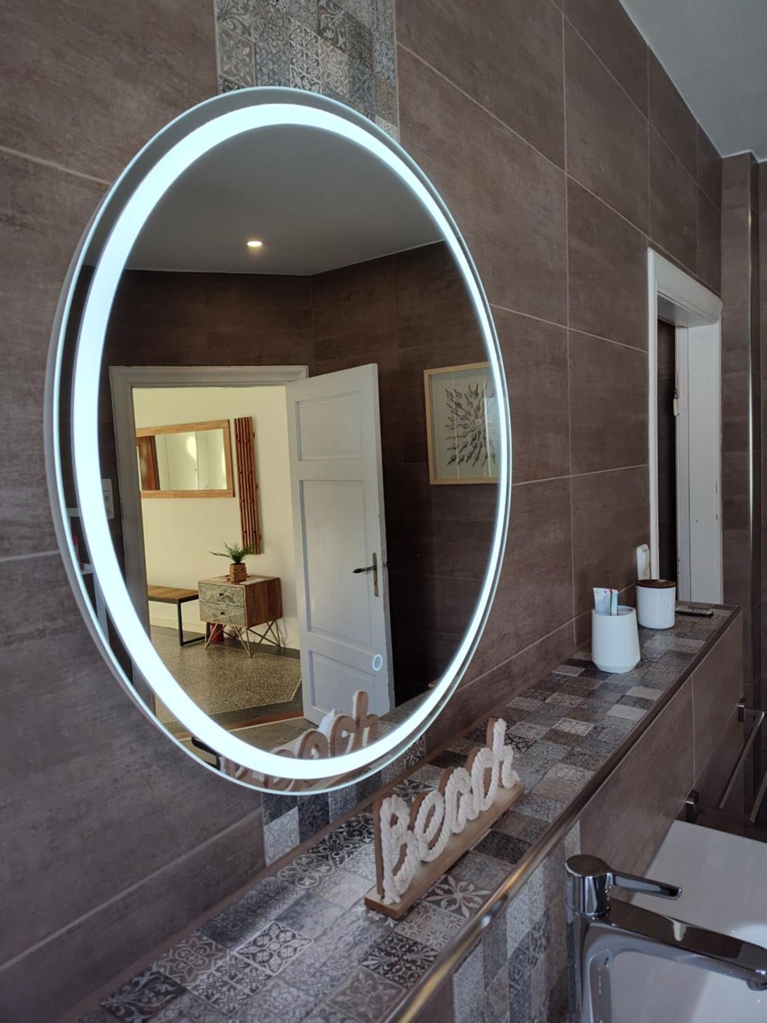 Friesenhuus Deluxe Apartment Йевер Екстериор снимка